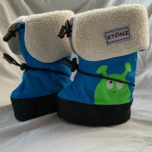 Stonz Booties Size Large (Fits 5-8)